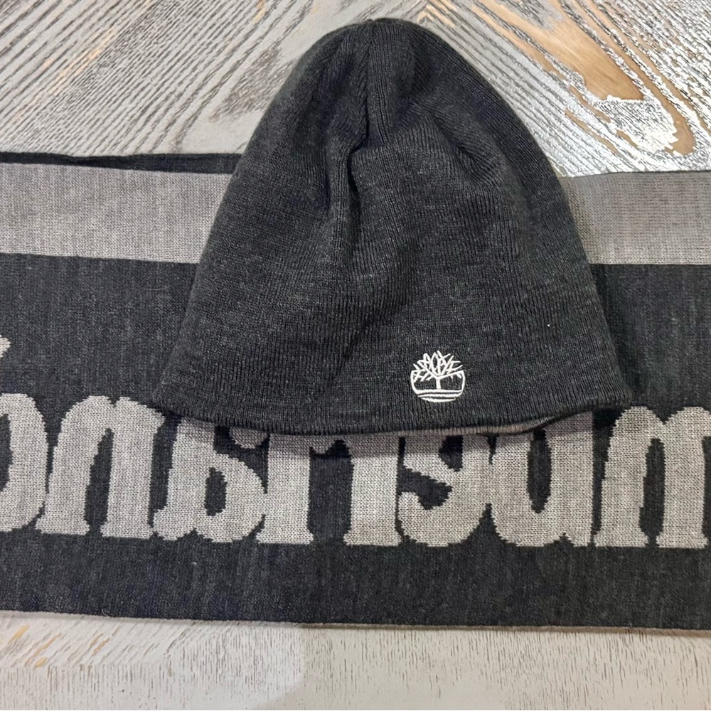 Timberland Reversible Dark Gray and Gray Logo Scarf - Picture 11 of 12